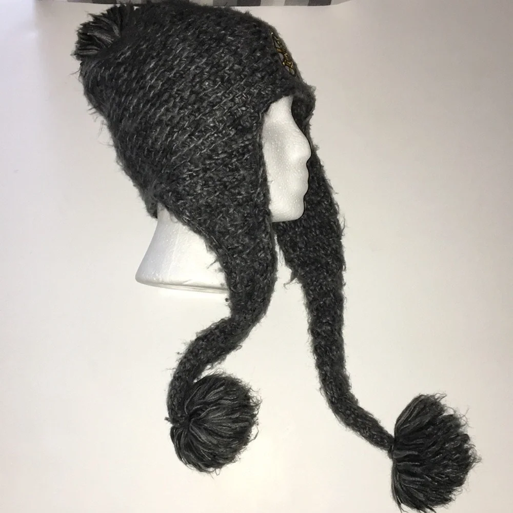 Bruins knit cap with ear flaps EUC